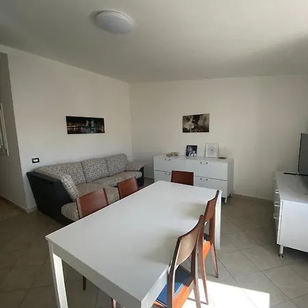 Casavacanze Alba Сasa de vacaciones *